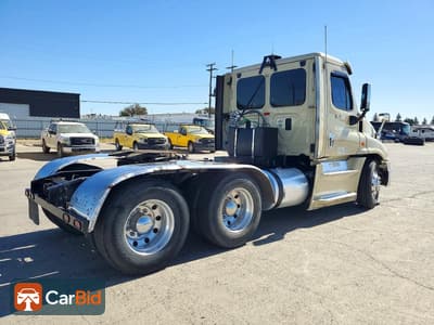 2015 FREIGHTLINER CASCADIA, фото 3