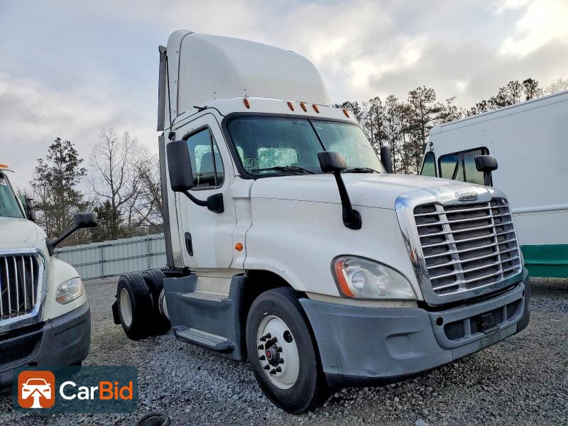 2016 FREIGHTLINER CASCADIA 1, фото 1