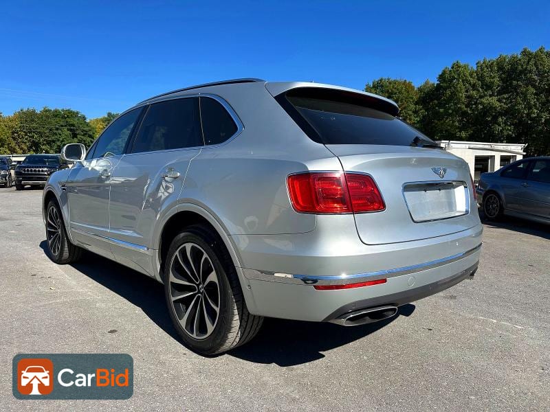 2017 BENTLEY BENTAYGA, фото 2