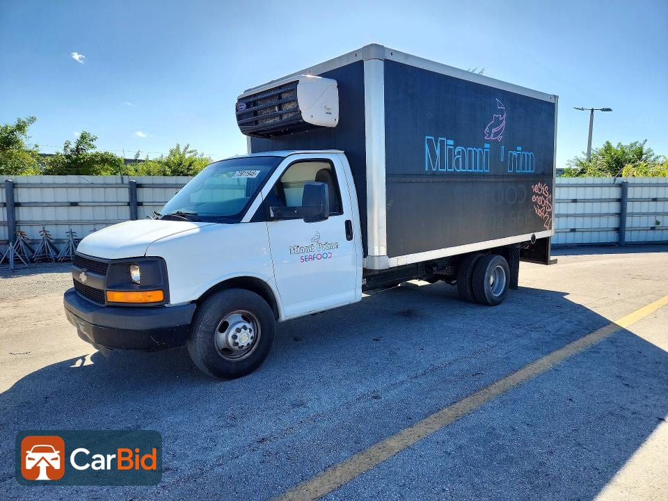 2015 CHEVROLET EXPRESS G4500, фото 1