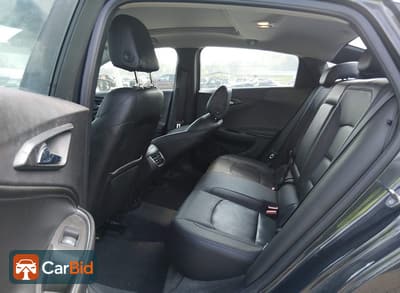 2017 Chevrolet MALIBU 1G1ZE5ST7HF141081, фото 8