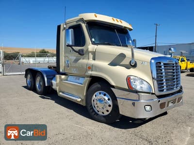 2015 FREIGHTLINER CASCADIA, фото 4
