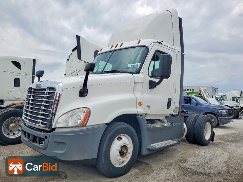 2016 FREIGHTLINER CASCADIA 125 SEMI TRUCK, фото 2