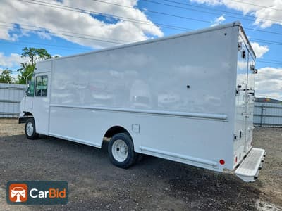 2016 FREIGHTLINER CHASSIS M LINE WALK-IN VAN, фото 2