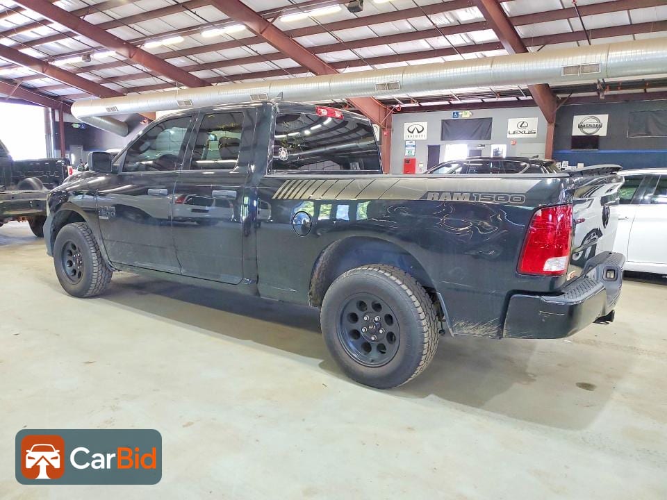 2019 RAM 1500 CLASSIC TRADESMAN, фото 2