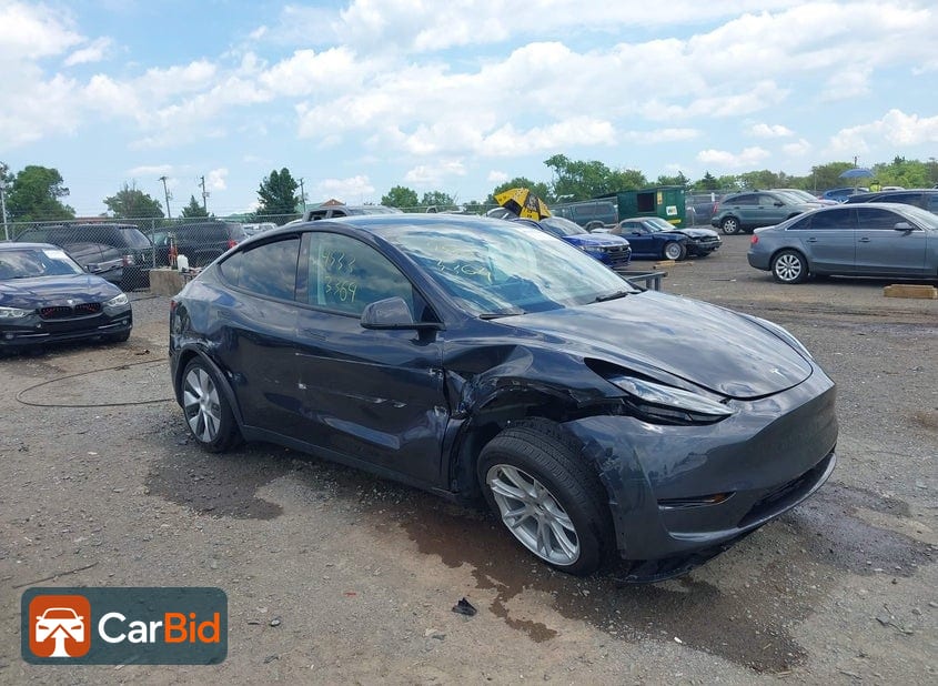 2024 TESLA MODEL Y LONG RANGE SINGLE MOTOR REAR-WHEEL DRIVE/RWD, photo 1