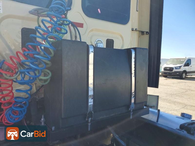 2015 FREIGHTLINER CASCADIA, фото 13