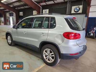 2015 VOLKSWAGEN TIGUAN S, фото 2
