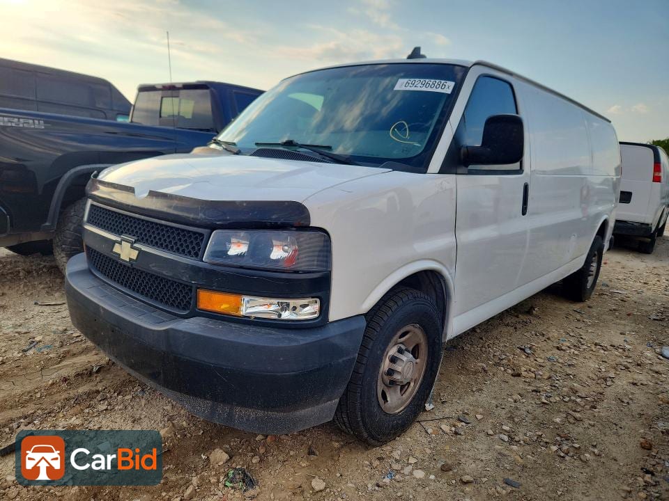 2018 CHEVROLET EXPRESS 3500, фото 1