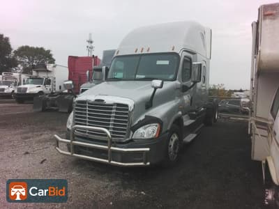 2015 FREIGHTLINER CASCADIA 125, фото 1