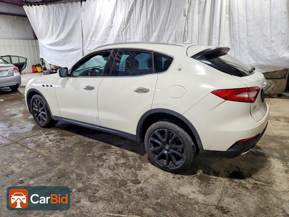 2017 MASERATI LEVANTE S, photo 2
