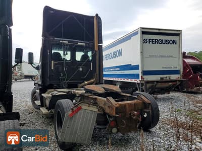 2017 FREIGHTLINER CASCADIA 113, фото 2