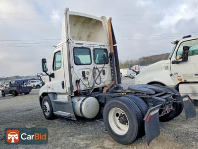 2016 FREIGHTLINER CASCADIA 1, фото 3