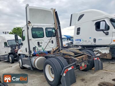 2016 FREIGHTLINER CASCADIA 125 SEMI TRUCK, фото 3