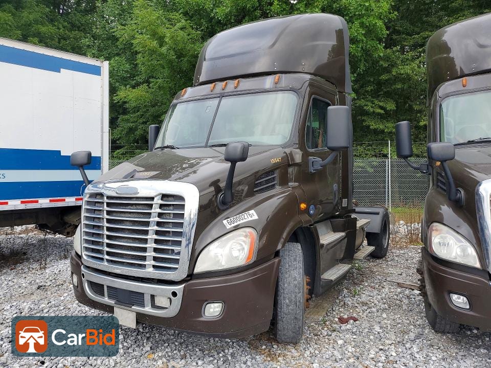 2017 FREIGHTLINER CASCADIA 113, фото 1