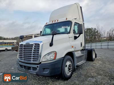 2016 FREIGHTLINER CASCADIA 1, фото 2
