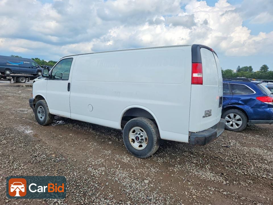 2017 GMC SAVANA G2500, фото 2