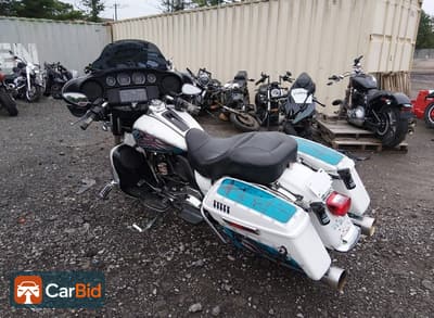 2017 Harley-Davidson FLHTCU 1HD1FCC18HB641453, фото 3