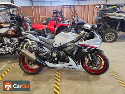 2023 SUZUKI GSX-R750, ფოტო 1