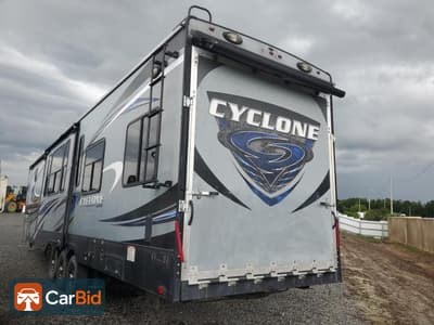2016 HEARTLAND CYCLONE, фото 3