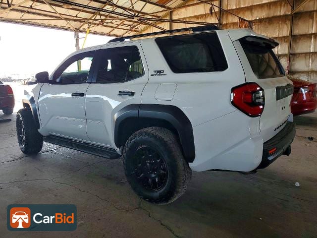2025 TOYOTA 4RUNNER TRD OFF ROAD, photo 2