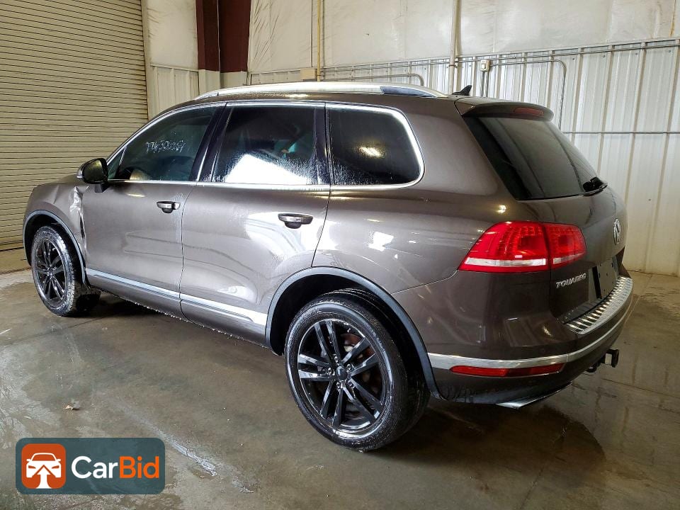 2015 VOLKSWAGEN TOUAREG V6, фото 2
