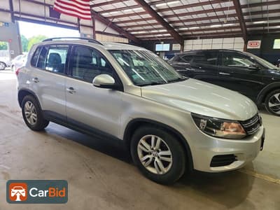 2015 VOLKSWAGEN TIGUAN S, фото 4