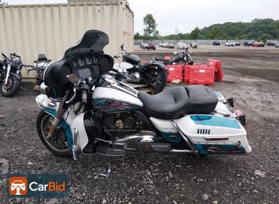 2017 Harley-Davidson FLHTCU 1HD1FCC18HB641453, фото 13