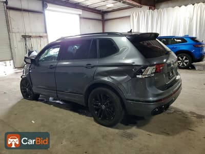 2022 VOLKSWAGEN TIGUAN SE R-LINE BLACK, фото 2