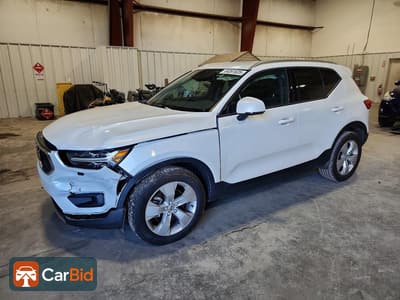 2021 VOLVO XC40 T4 MOMENTUM‌, фото 1