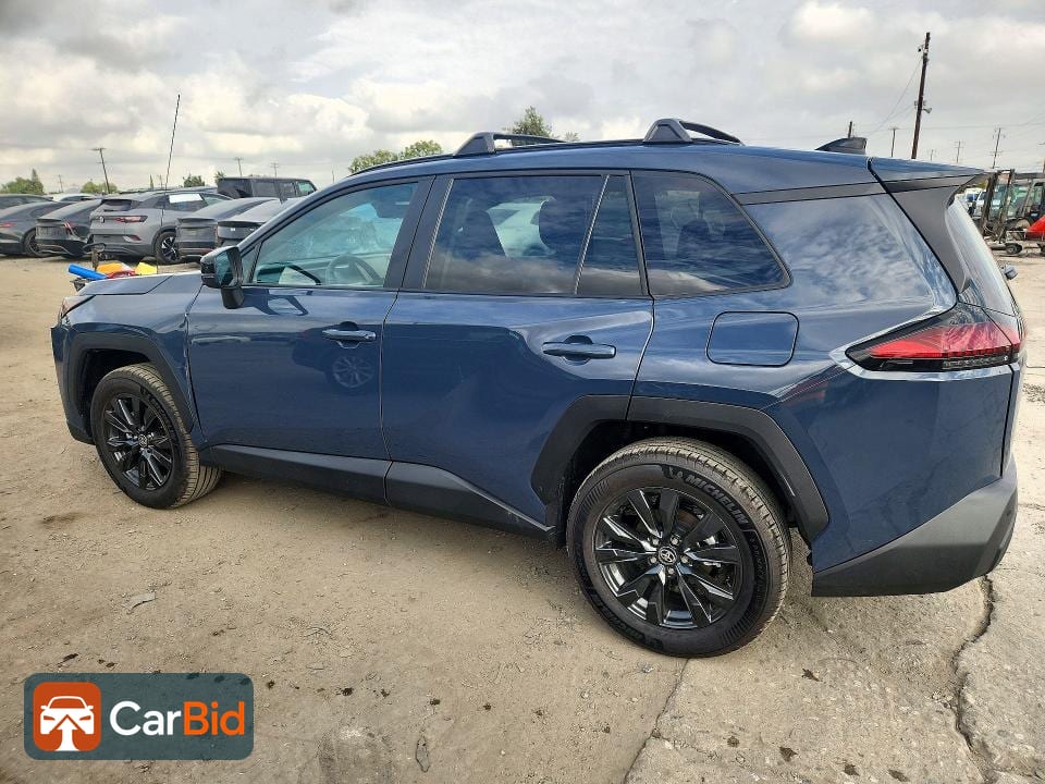 2026 TOYOTA RAV4 XLE PREMIUM, фото 2