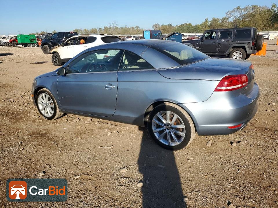 2015 VOLKSWAGEN EOS KOMFORT, фото 2