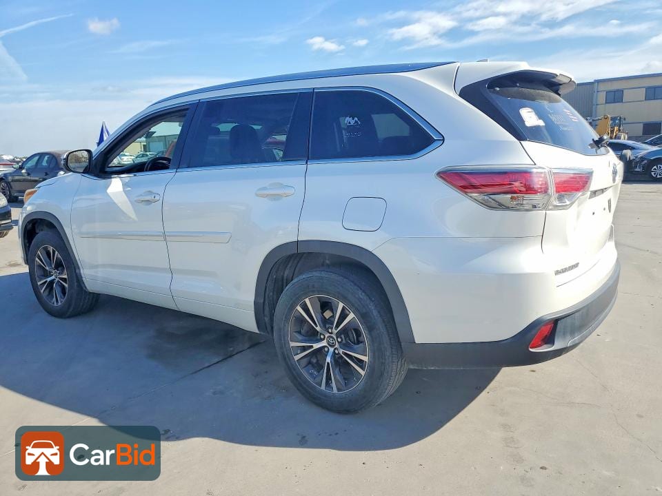 2016 TOYOTA HIGHLANDER XLE, фото 2