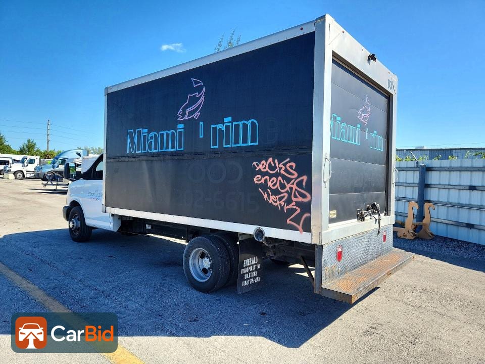2015 CHEVROLET EXPRESS G4500, фото 2