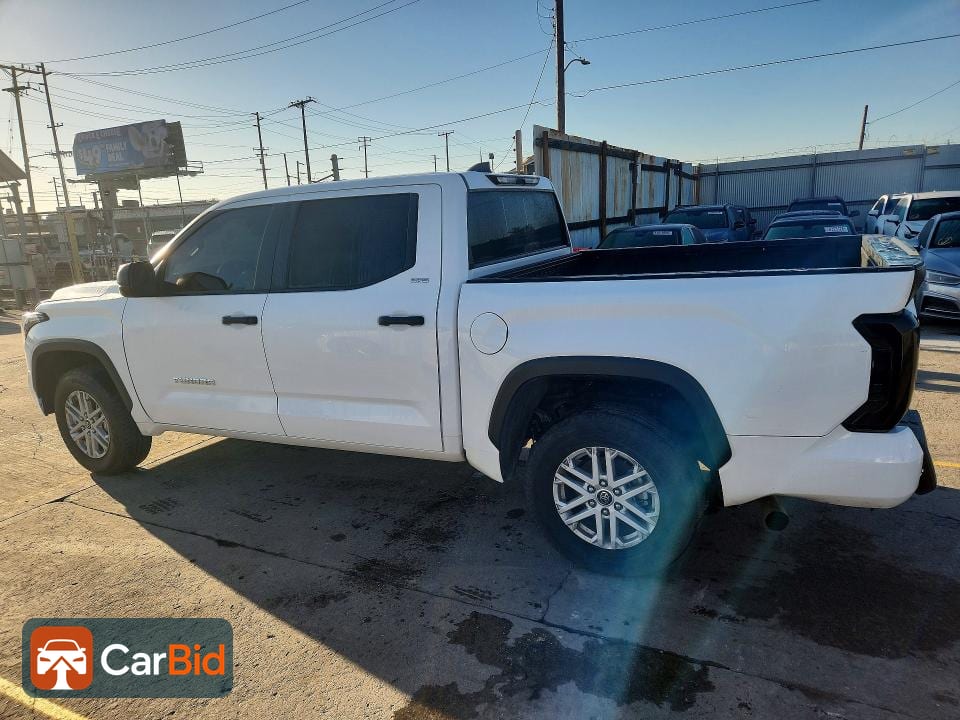 2024 TOYOTA TUNDRA SR5, фото 2